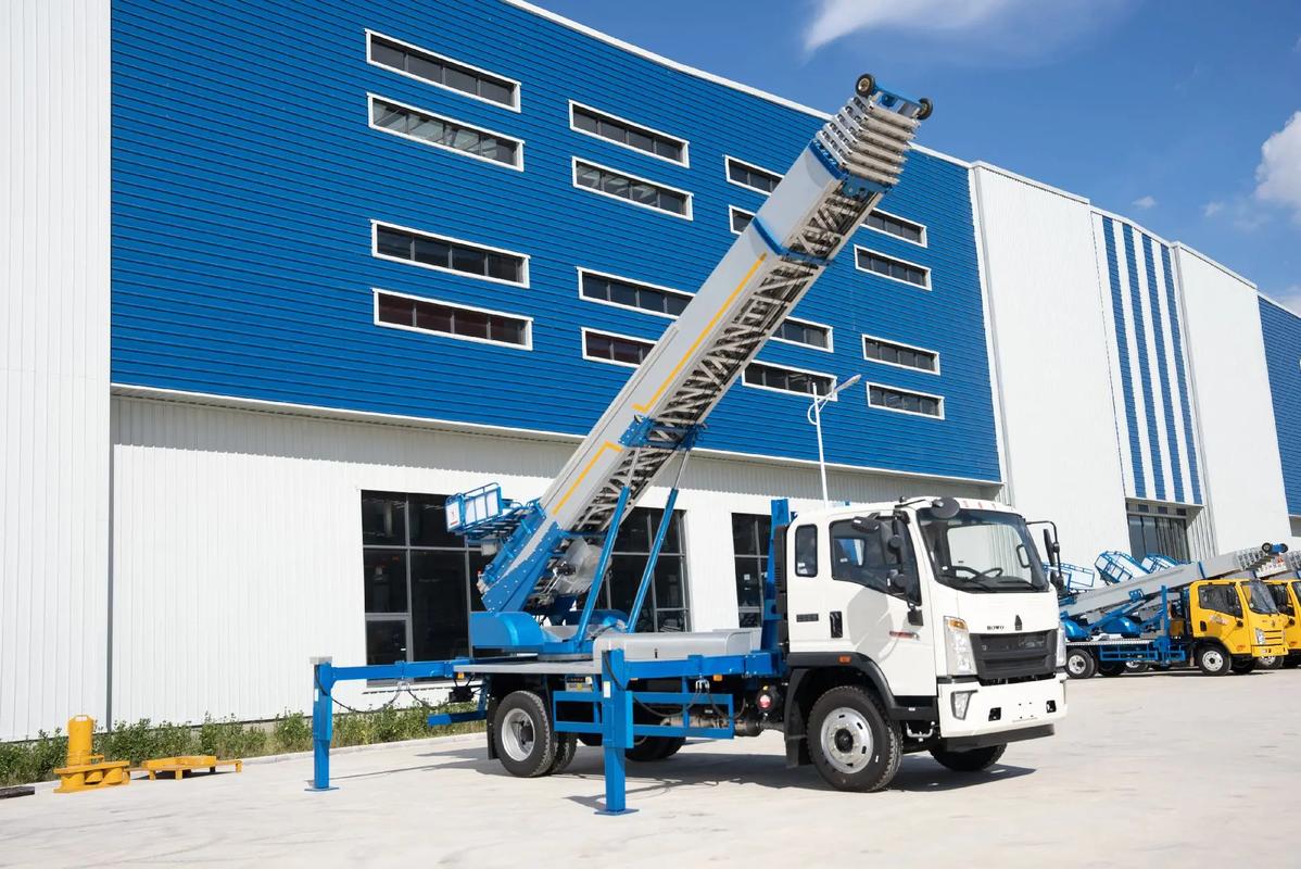 汤阴小型云梯车上料车租赁多少钱